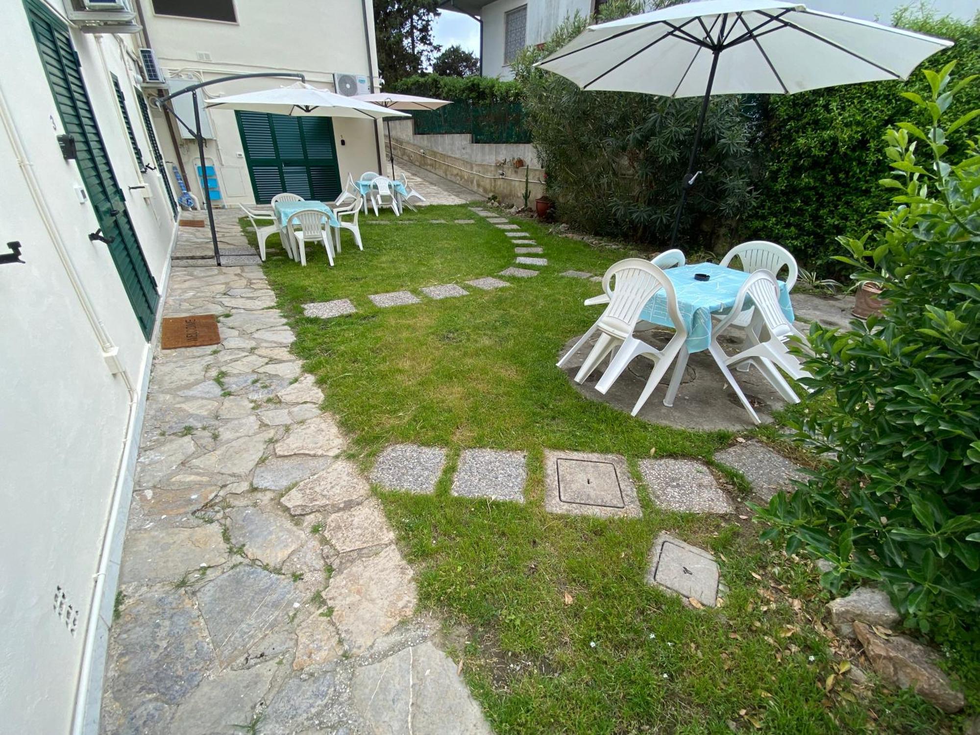 Ferienwohnung Le Tre Isolette A 200M Dal Mare Marina Di Pisa Exterior foto