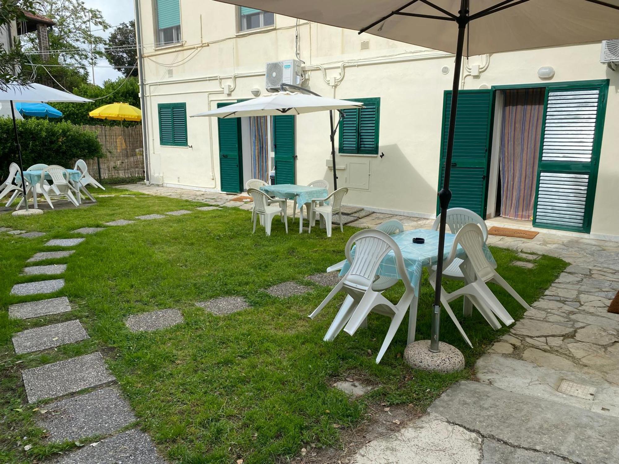 Ferienwohnung Le Tre Isolette A 200M Dal Mare Marina Di Pisa Exterior foto