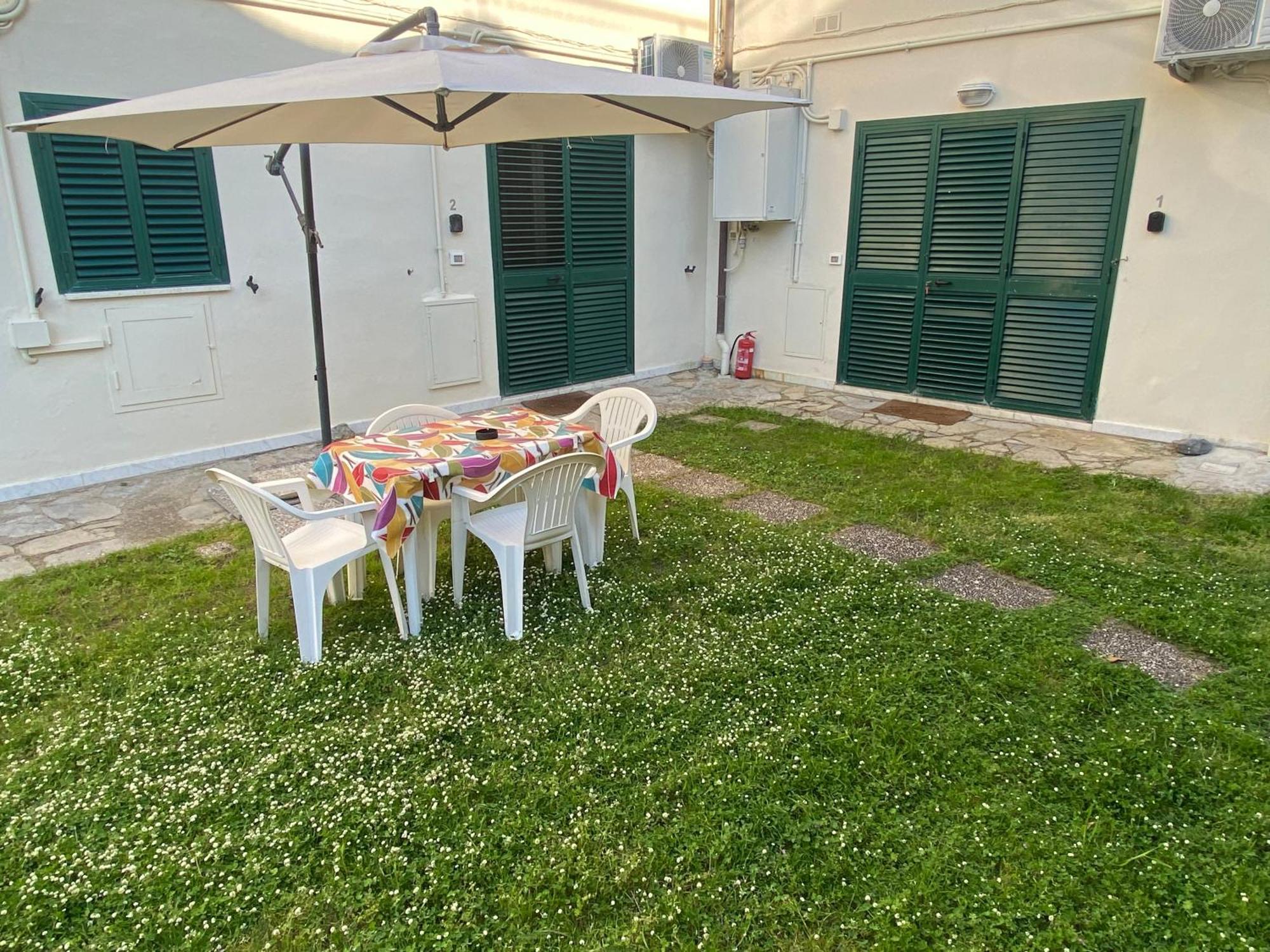 Ferienwohnung Le Tre Isolette A 200M Dal Mare Marina Di Pisa Exterior foto
