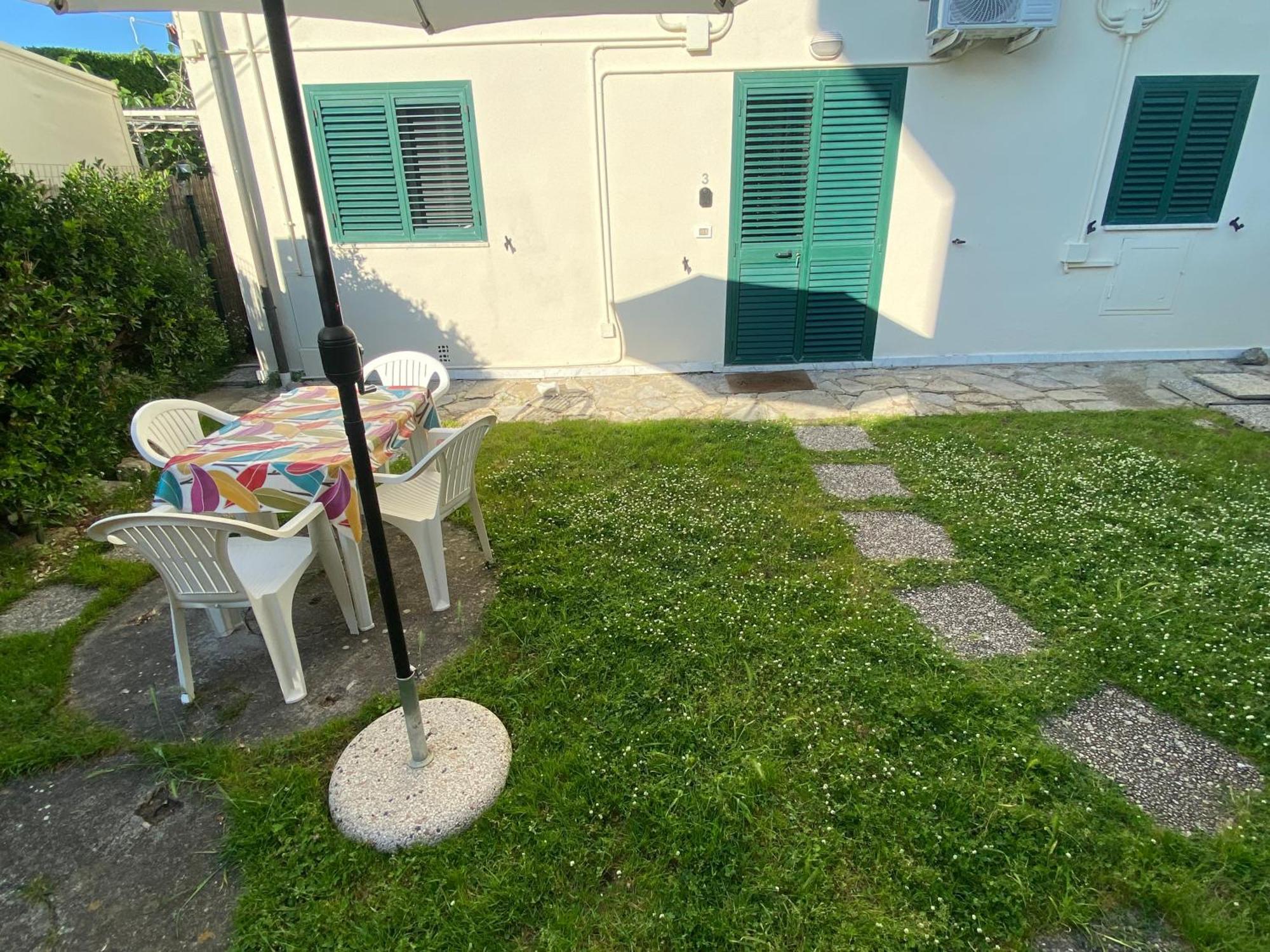 Ferienwohnung Le Tre Isolette A 200M Dal Mare Marina Di Pisa Exterior foto